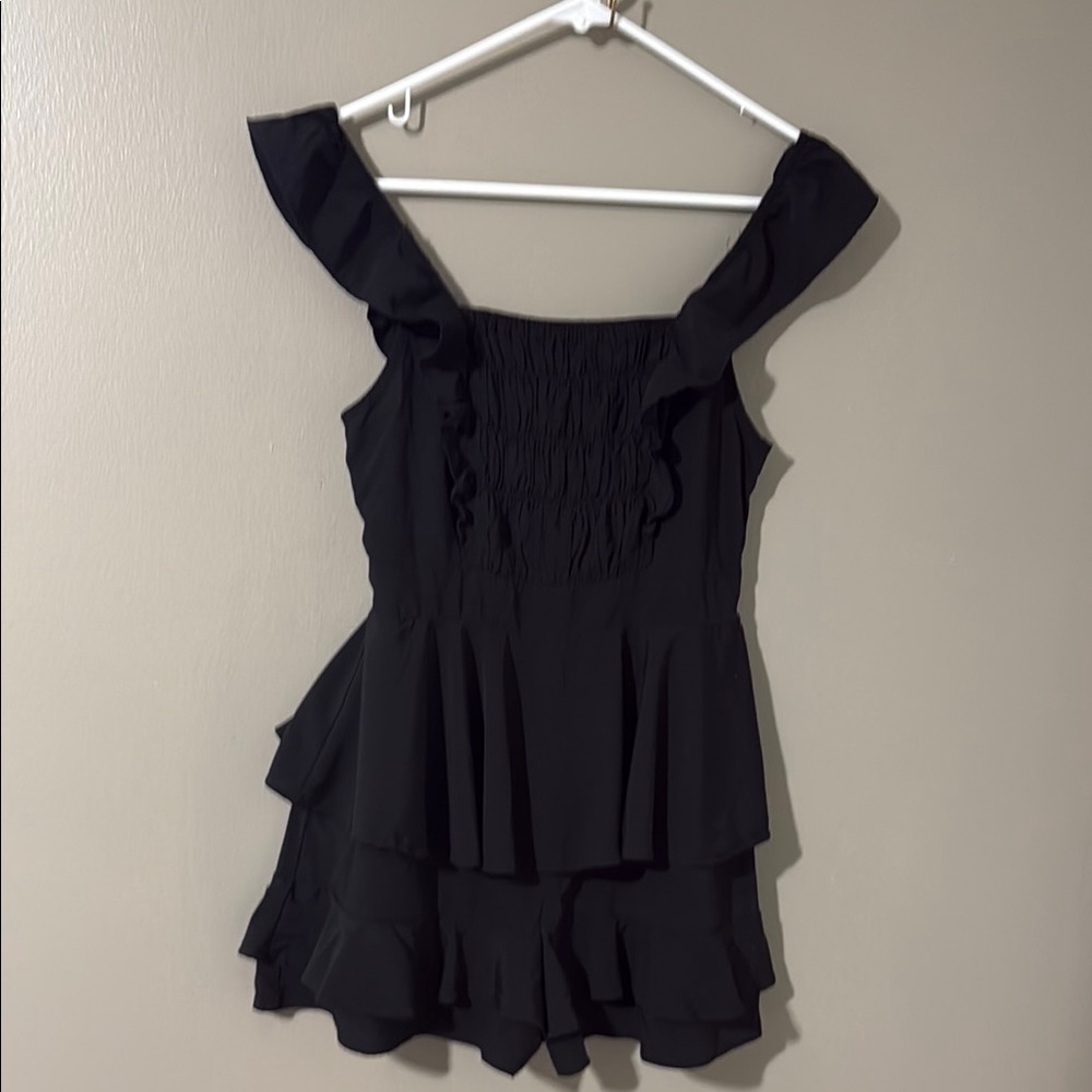 Chic Black Off-Shoulder Jumpsuit